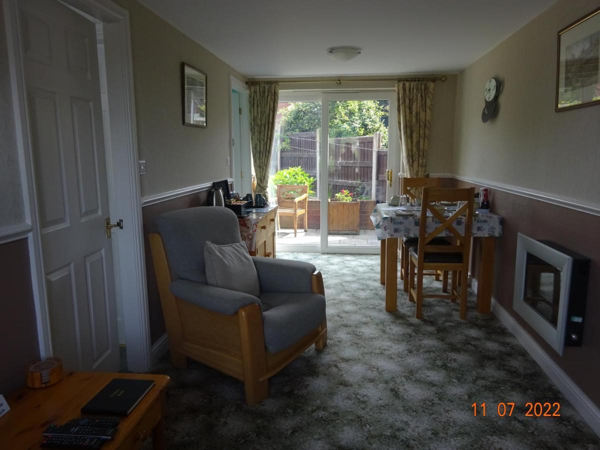 Sterling Bed & Breakfast Llandudno Exteriör bild